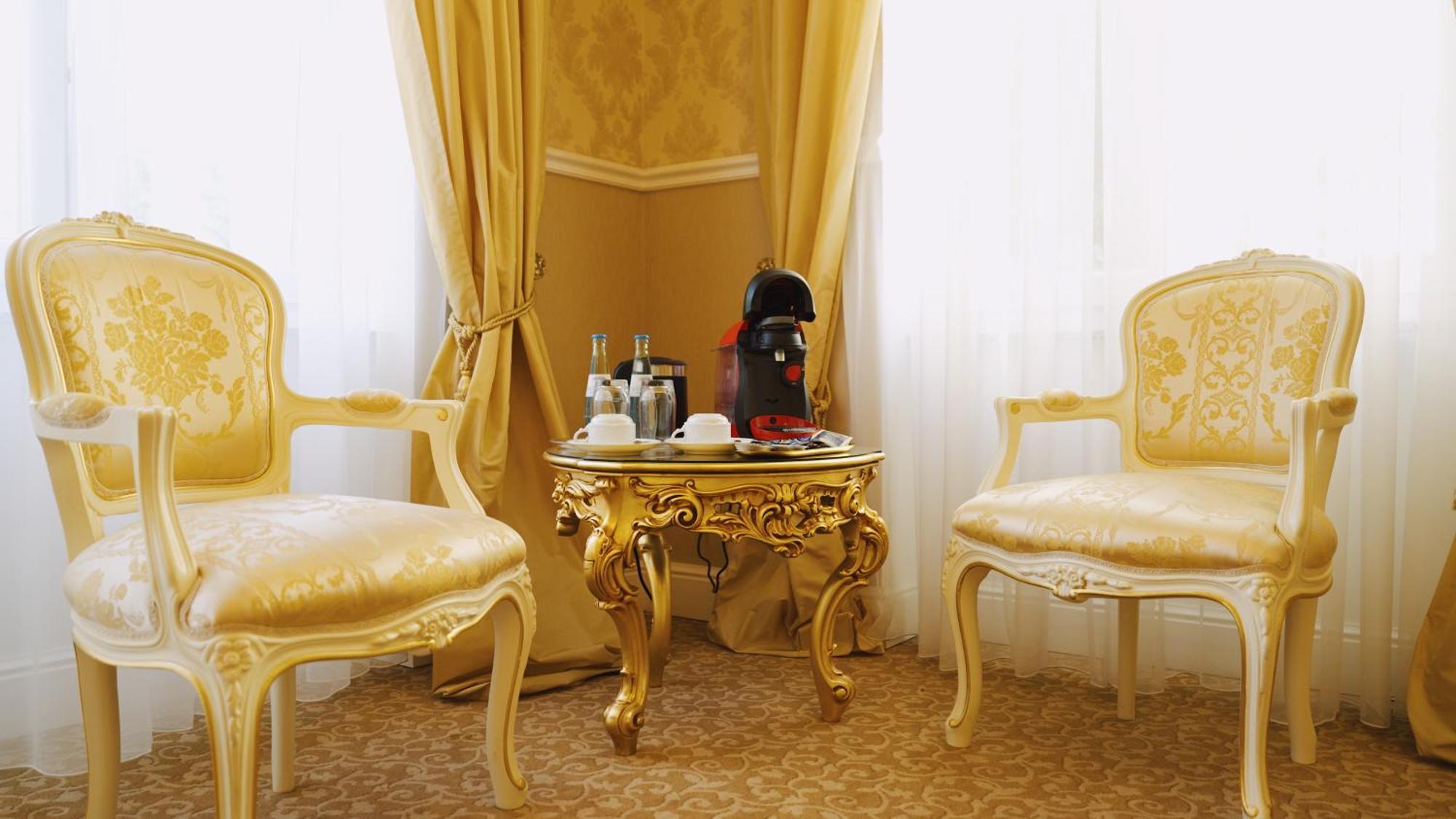 Hotel Monet - Das Kunsthotel An Der Lahn Bad Ems Buitenkant foto